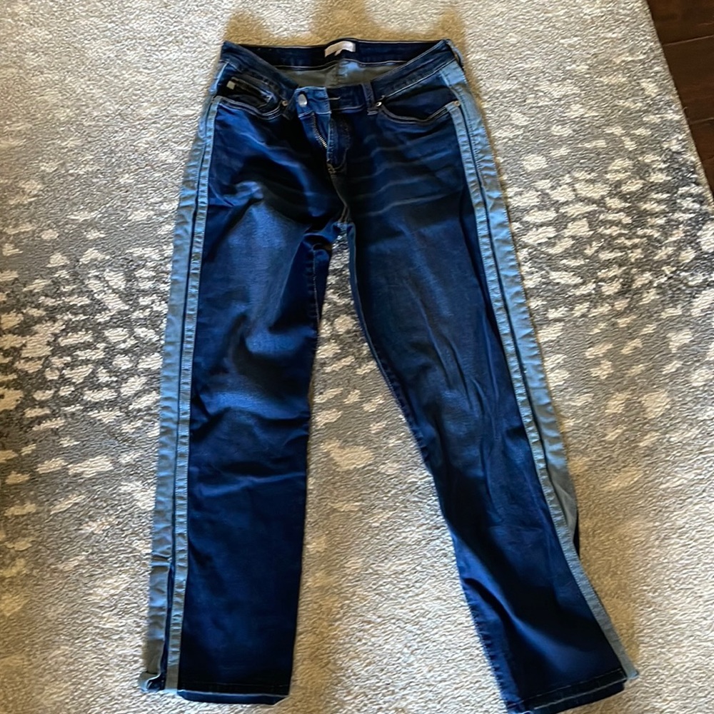 Ladies dear john jeans with stripe and buttons at bottom